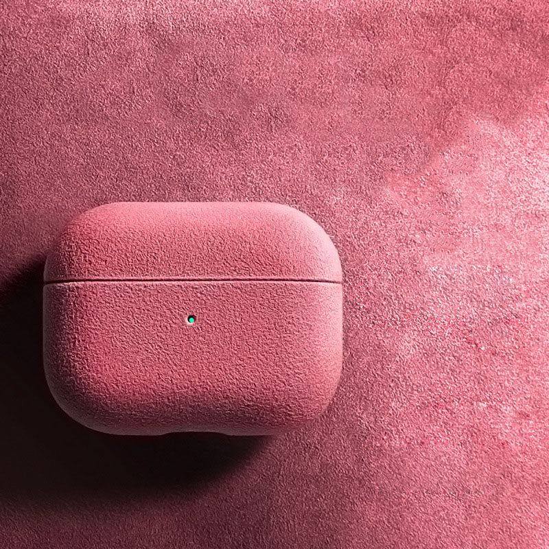 "Chubby" Alcantara Airpods Case